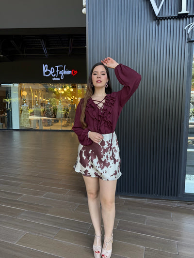 Blusa con volantes y lazada frontal - Be Fashion Store