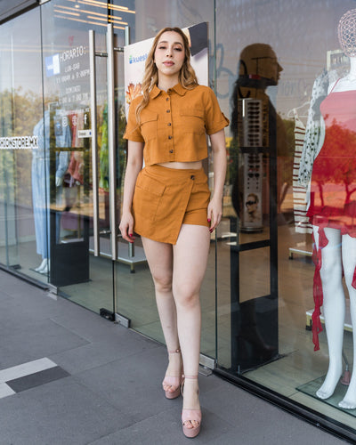 Conjunto camisa crop y falda short cruzada - Be Fashion Store