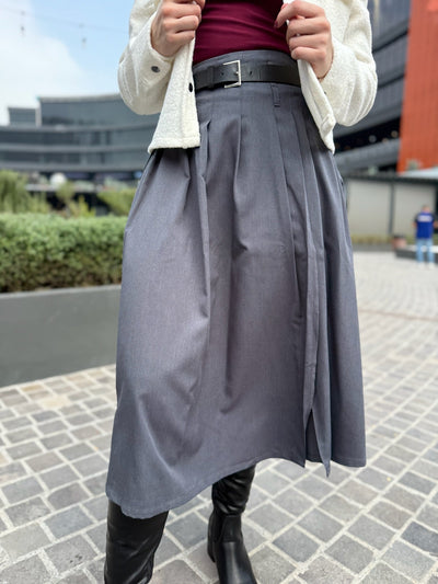 Falda midi con pliegues y cinturón - Be Fashion Store