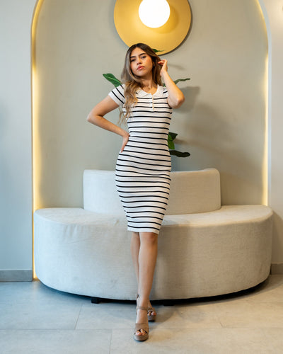 Vestido corto de punto a rayas cuello camisero - Be Fashion Store