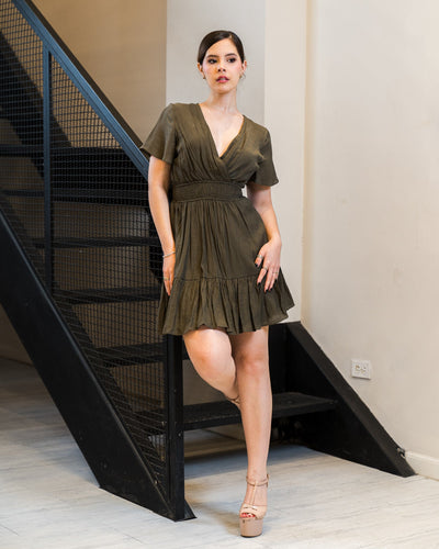 Vestido corto fruncido de manga corta volantes - Be Fashion Store