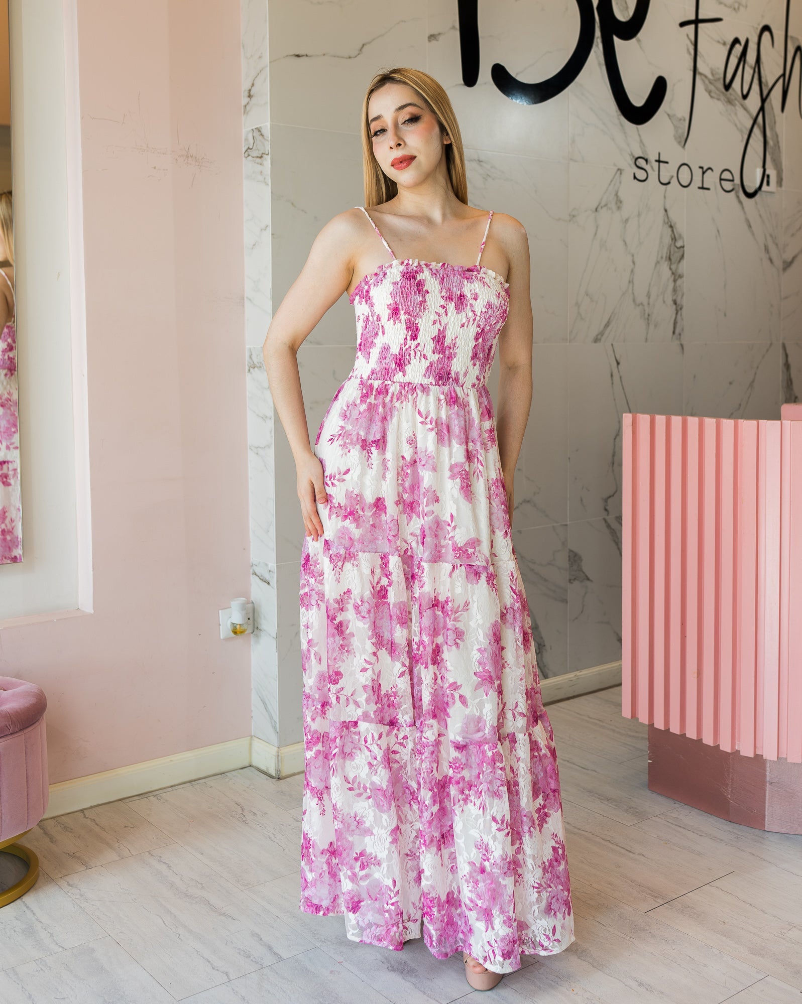 Vestido largo estampado con volantes y escalonado - Be Fashion Store