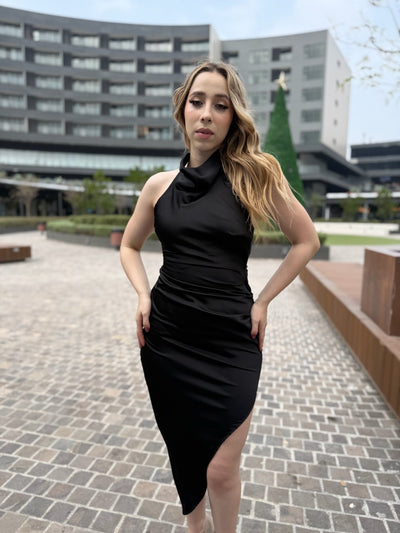 Vestido midi satén halter asimétrico - Be Fashion Store